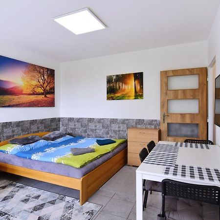 Apartman Nikola 特罗亚诺维采 外观 照片