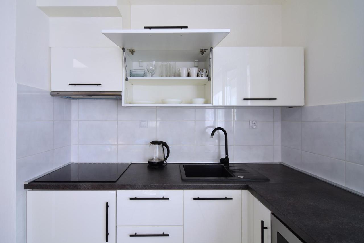 Apartman Nikola 特罗亚诺维采 外观 照片
