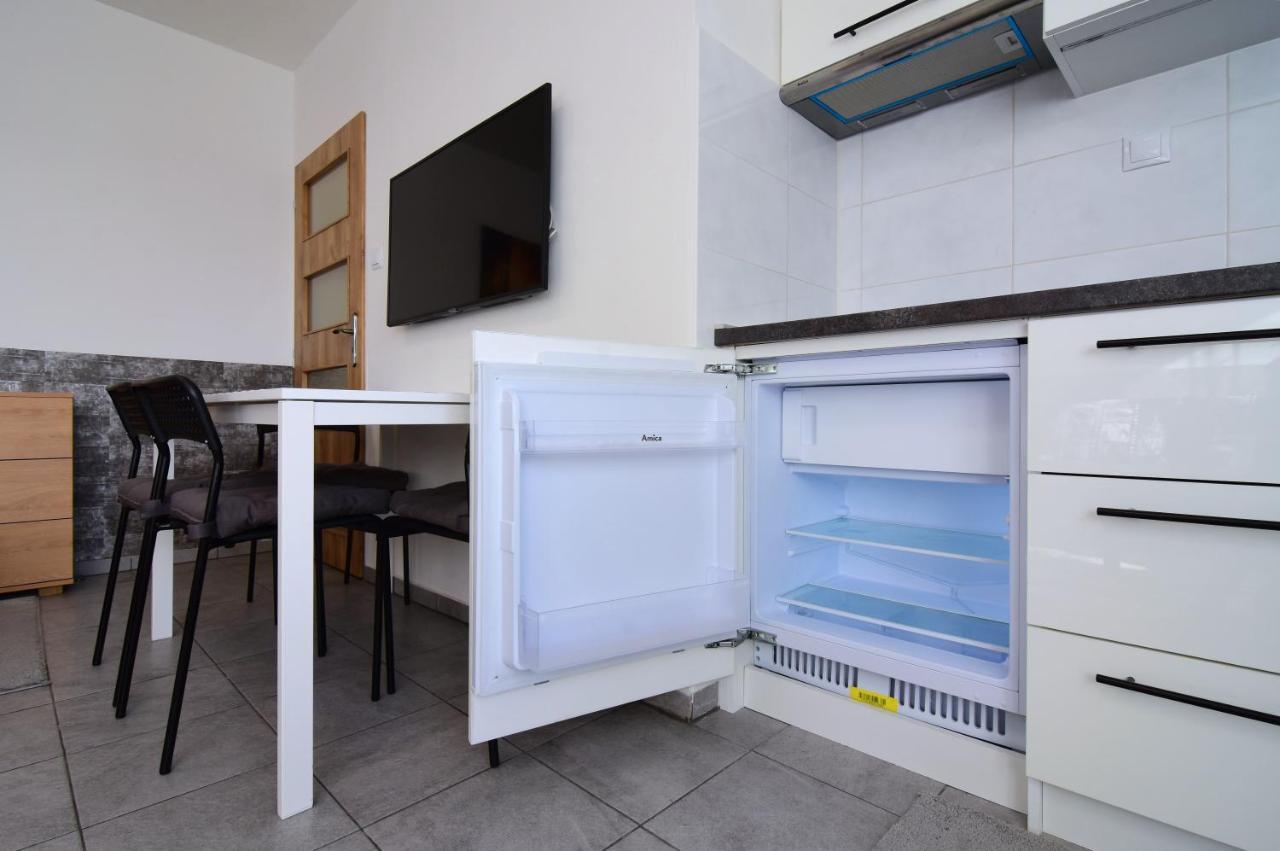 Apartman Nikola 特罗亚诺维采 外观 照片